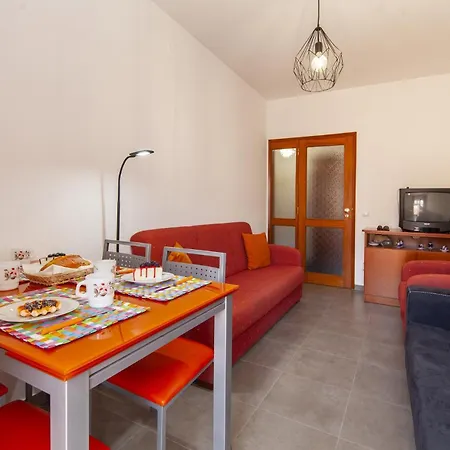 A44 - Casa Crisogno Street In ラゴス